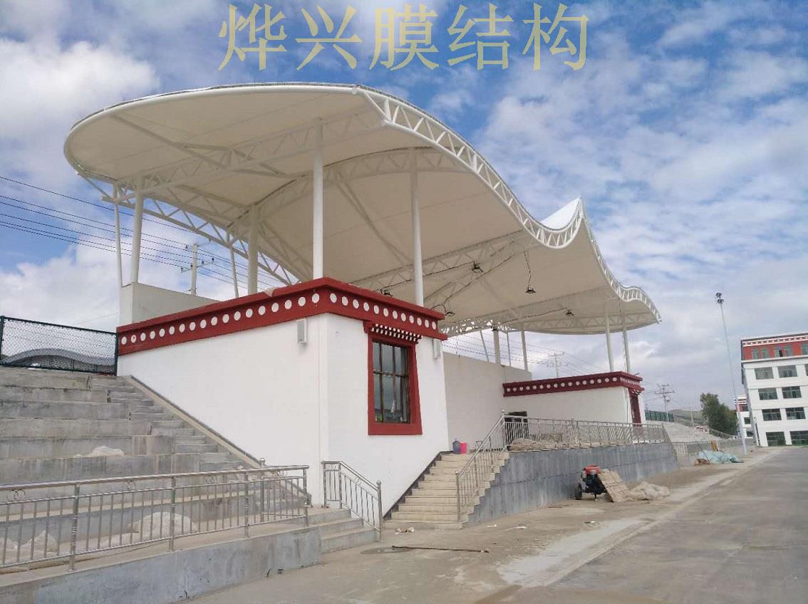 甘南學(xué)?？磁_(tái)膜結(jié)構(gòu)
