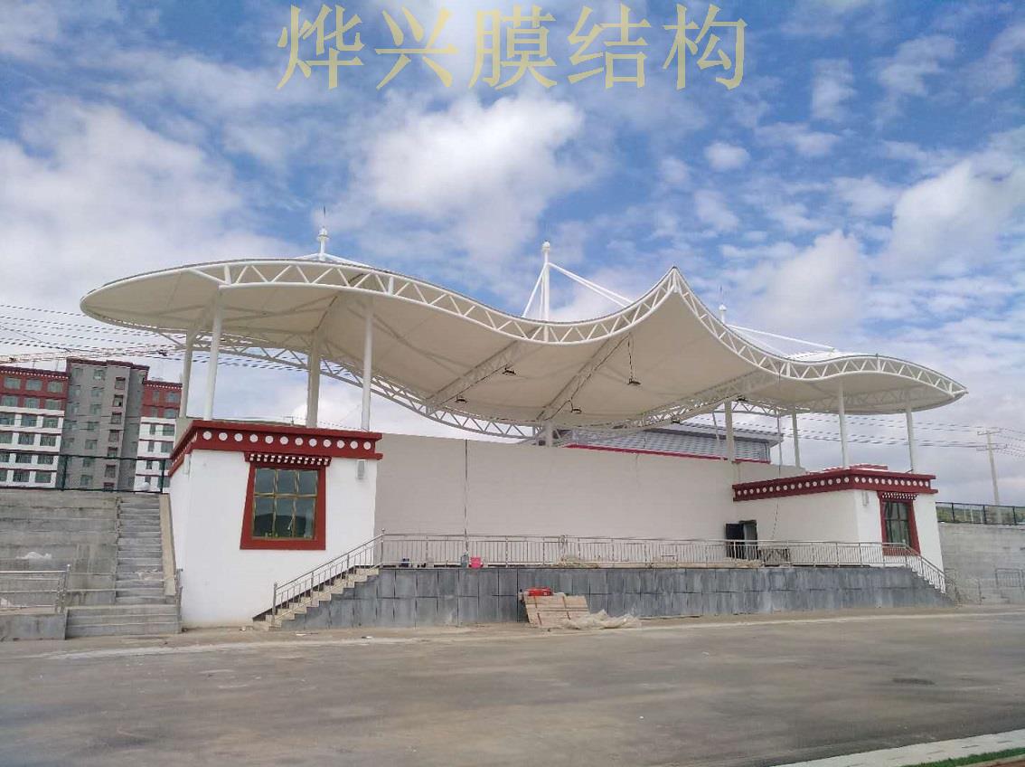 運(yùn)動(dòng)場主席臺(tái)膜結(jié)構(gòu) (1)