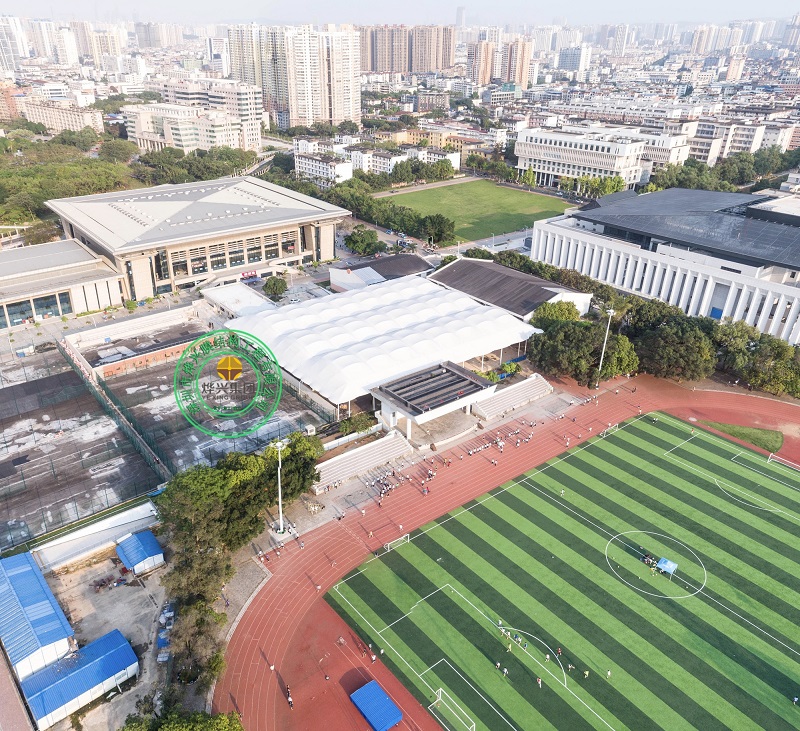 廣西大學網(wǎng)球場膜結構全景